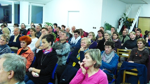 201211101028 6Vácha
